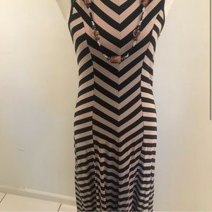 New Monteau Black & Beige Maxi Stripe Dress Size M